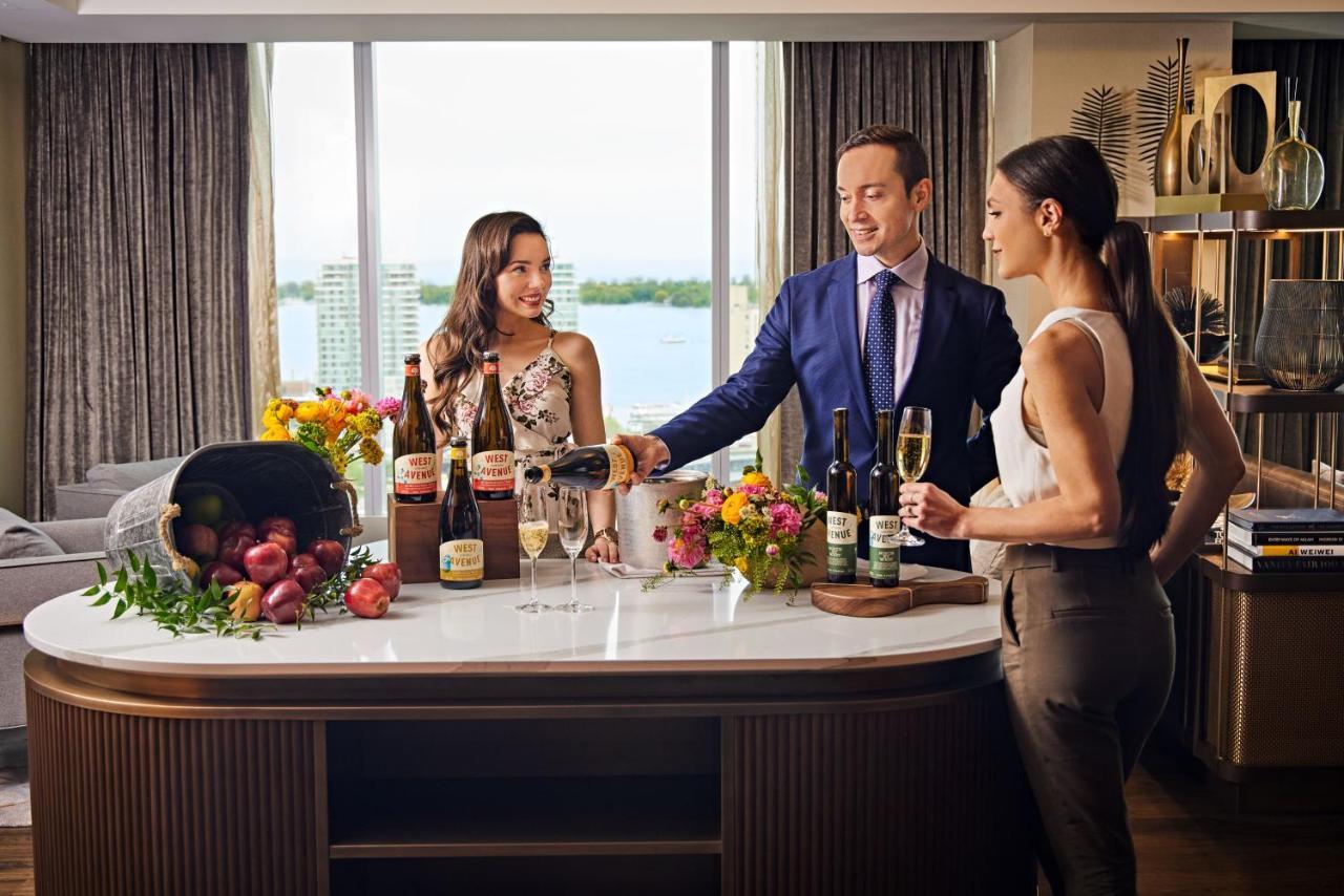 Hotel The Ritz-Carlton, Toronto Esterno foto