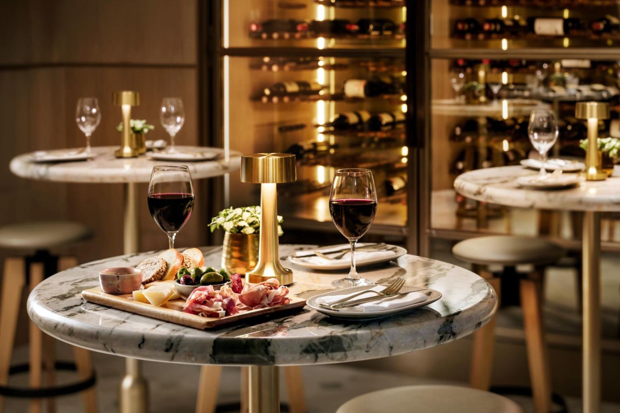 Hotel The Ritz-Carlton, Toronto Esterno foto